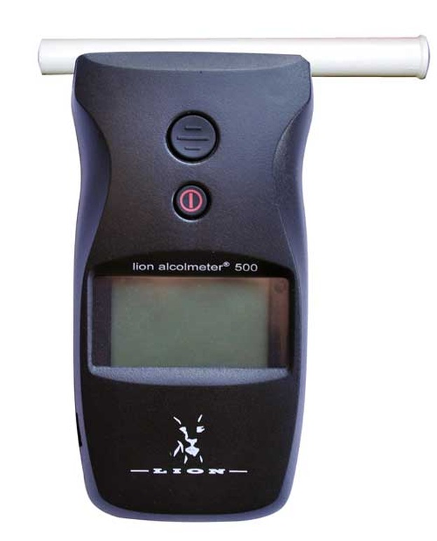 Анализатор алкоголя в выдыхаемом воздухе Lion Alcolmeter-500